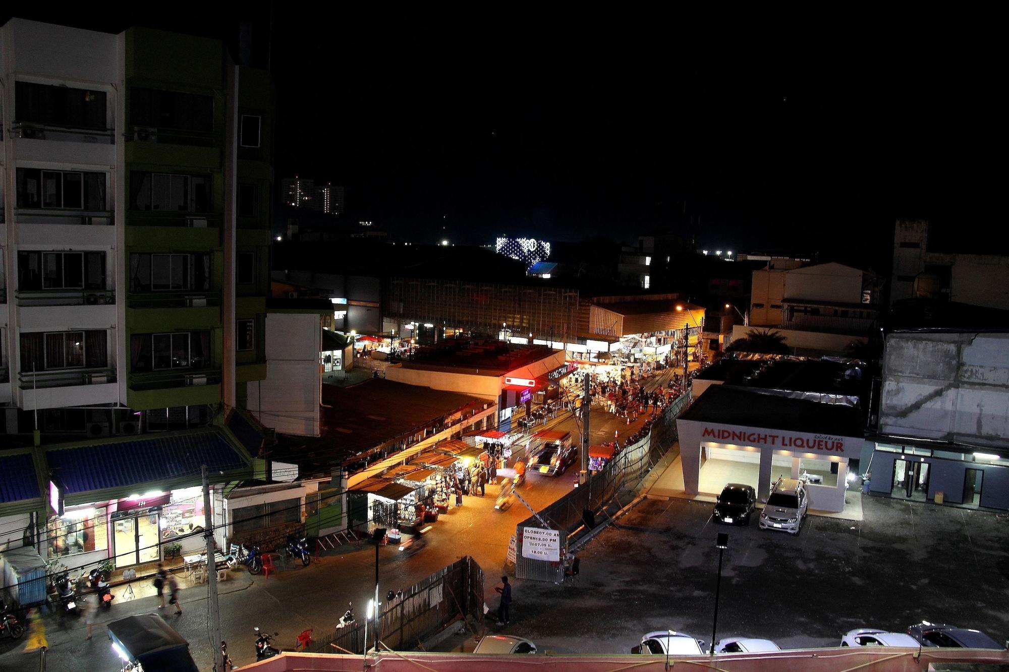 7 Days Premium Hotel Pattaya Exterior foto