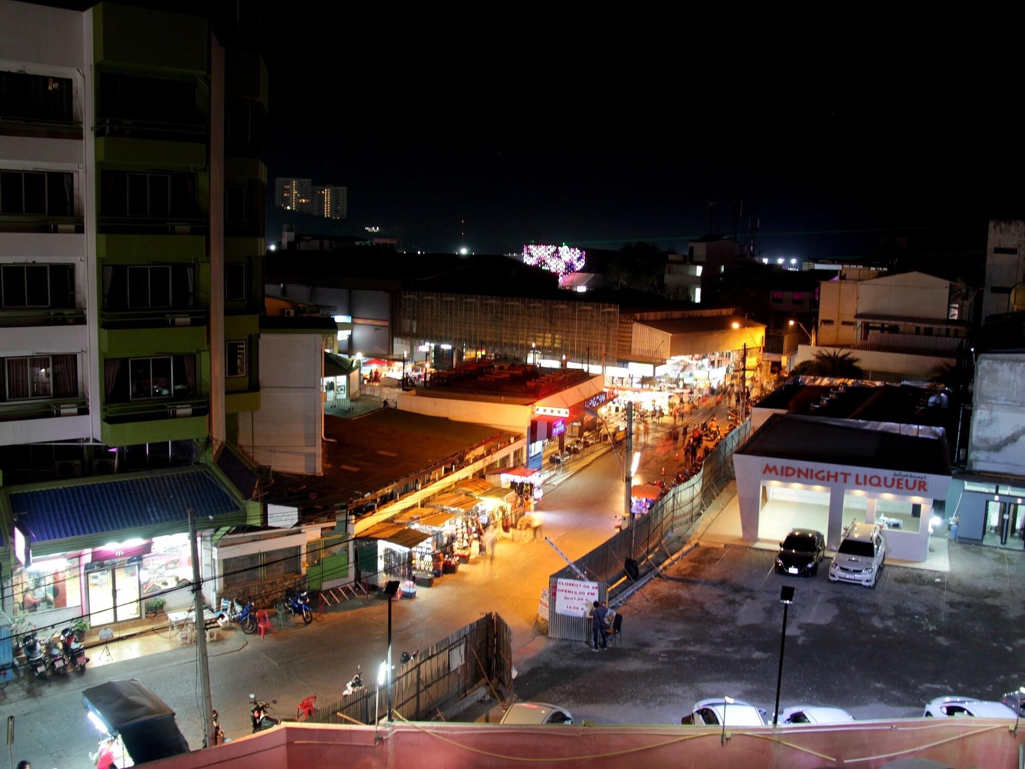 7 Days Premium Hotel Pattaya Exterior foto